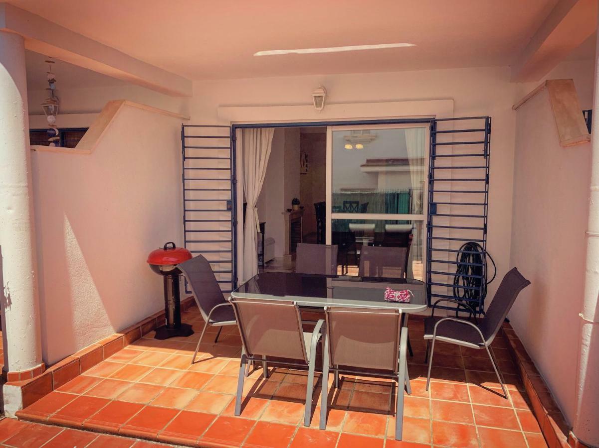 Fantastic 3-Bedroom Holiday Home Including Tennis And Pool Near Golf Course El Portil Buitenkant foto