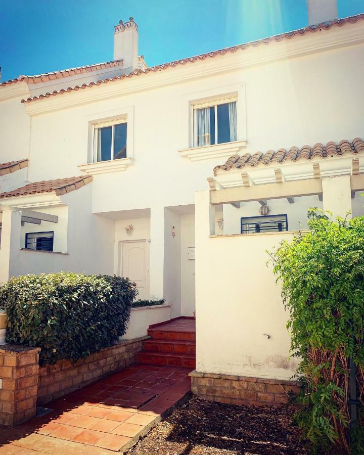 Fantastic 3-Bedroom Holiday Home Including Tennis And Pool Near Golf Course El Portil Buitenkant foto